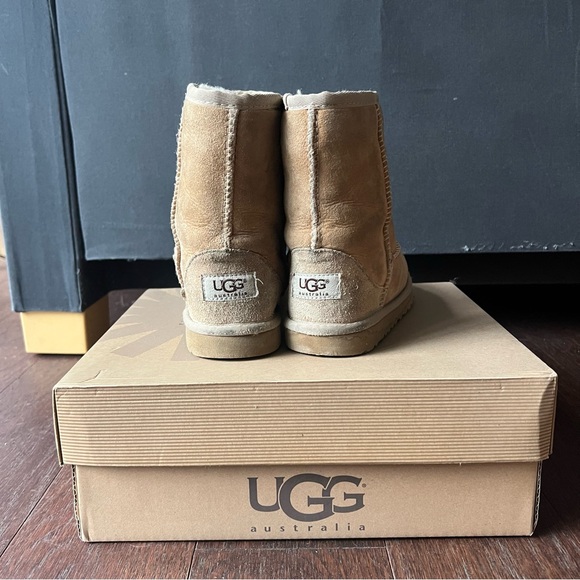 UGG classic boots in sand size 13 - Picture 4 of 7